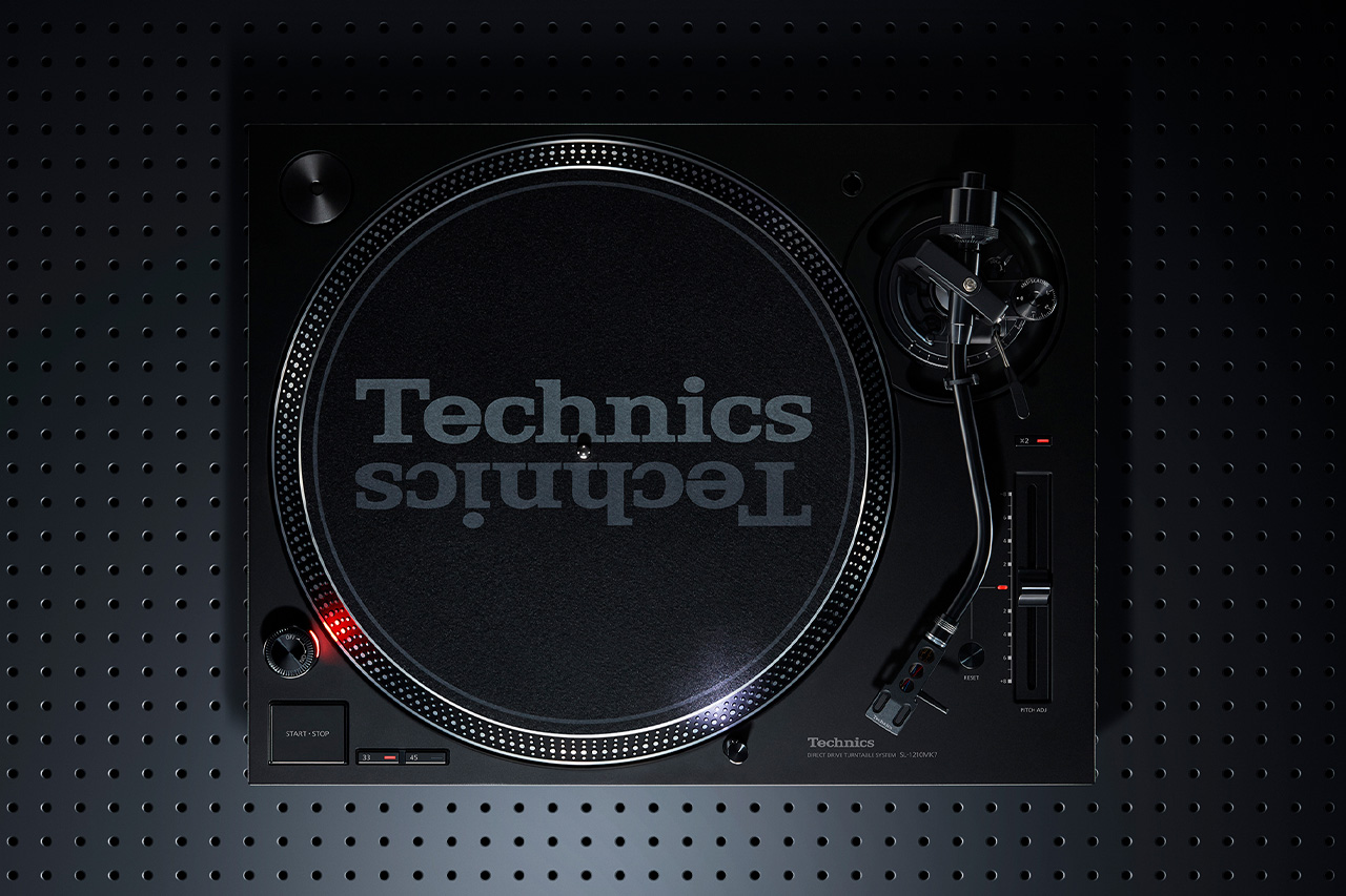 Technics SL-1210MK7RE 1 sl 1210mk7 getinspired 1