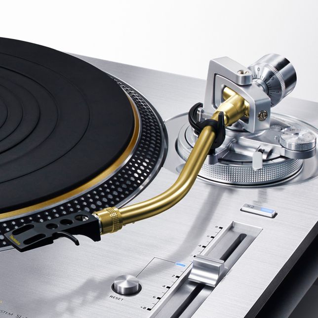 Technics SL-1200GMEES Technics SL-1200GME gramofón s priamym pohonom (antivibračná konštrukcia, vysoká citlivosť počiatočného pohybu, stabilné otáčky), strieborný 12 Technics SL-1200GMEES ast 3006752 8