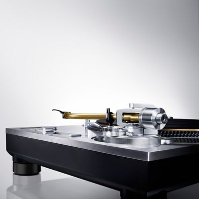 Technics SL-1200GMEES Technics SL-1200GME gramofón s priamym pohonom (antivibračná konštrukcia, vysoká citlivosť počiatočného pohybu, stabilné otáčky), strieborný 21 Technics SL-1200GMEES sl 1200gme gallery 02 1